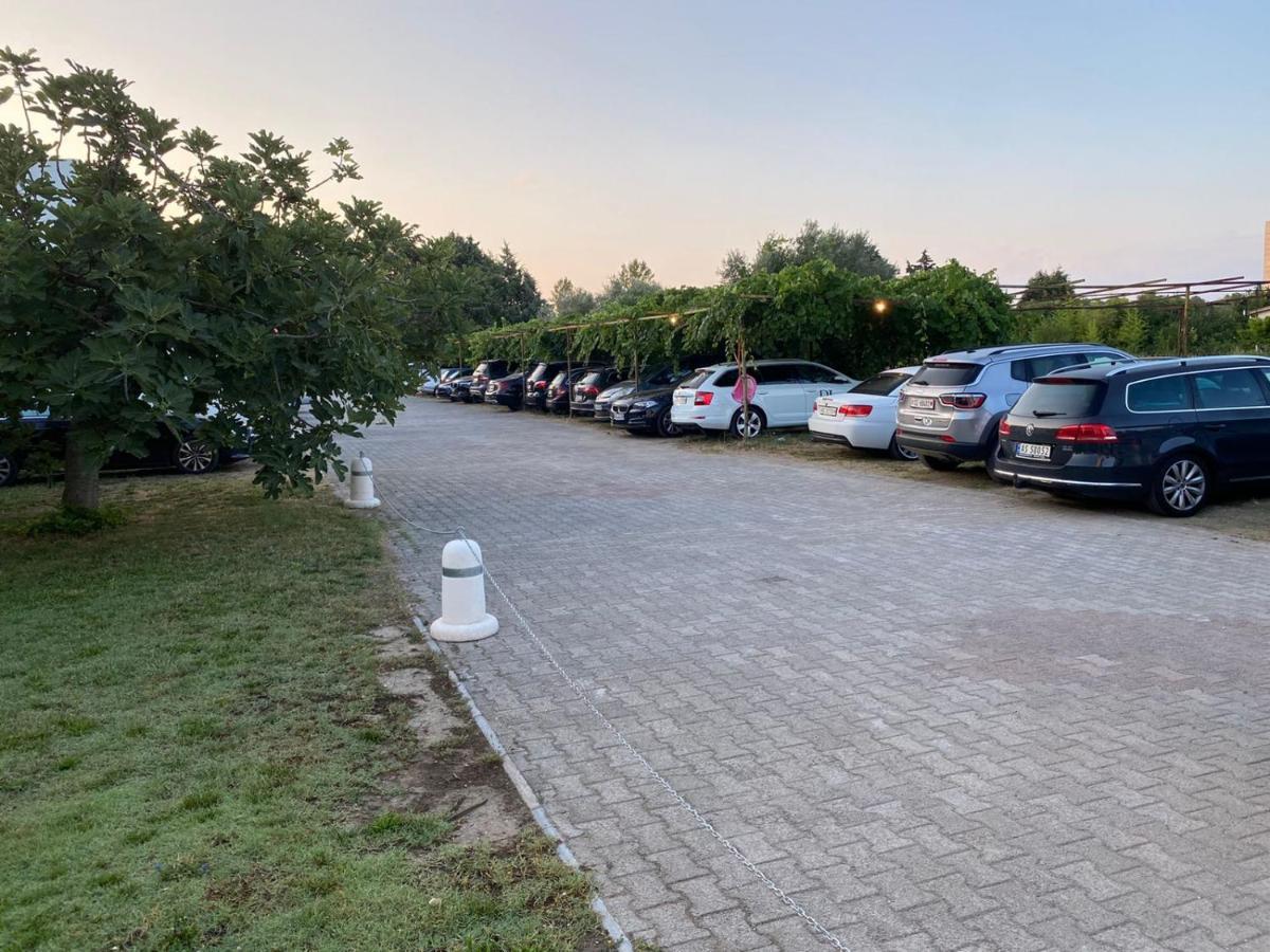 Appartamento Vila Kollari Ulcinj Esterno foto